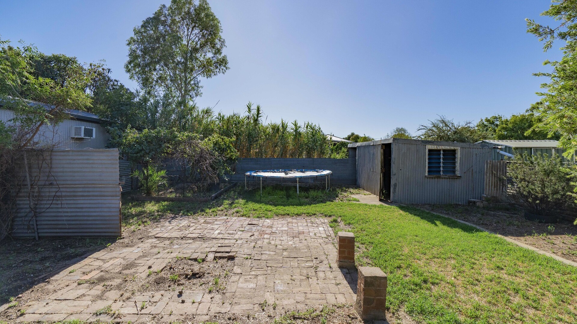 95 Hoskins Street, Temora NSW 2666 - photo 17