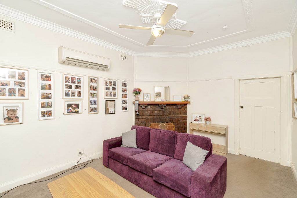 95 Hoskins Street, Temora NSW 2666 - photo 4