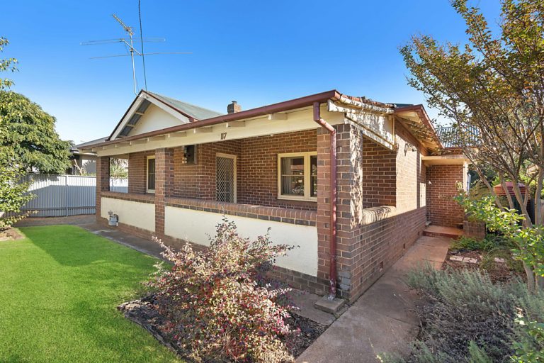 117 Polaris Street, Temora NSW 2666 - photo 16