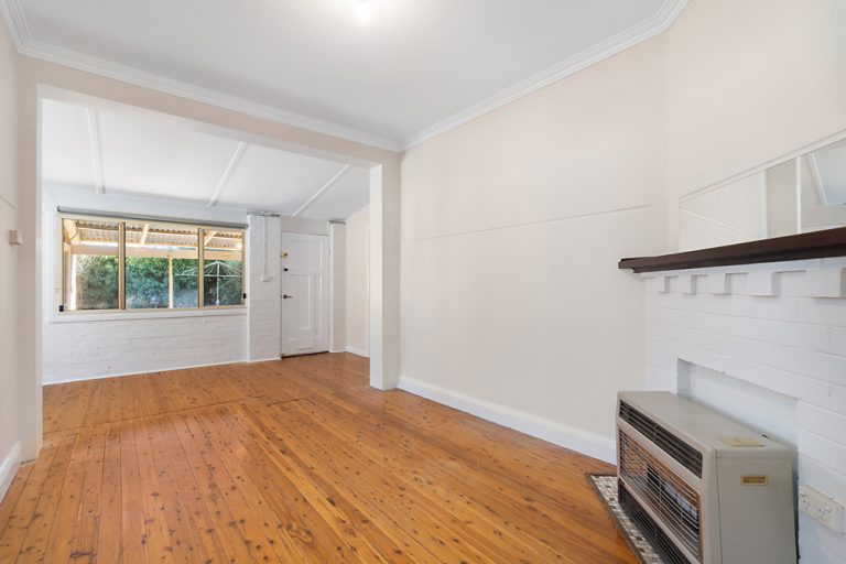 117 Polaris Street, Temora NSW 2666 - photo 5