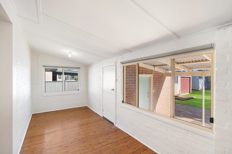 117 Polaris Street, Temora NSW 2666 - photo 10