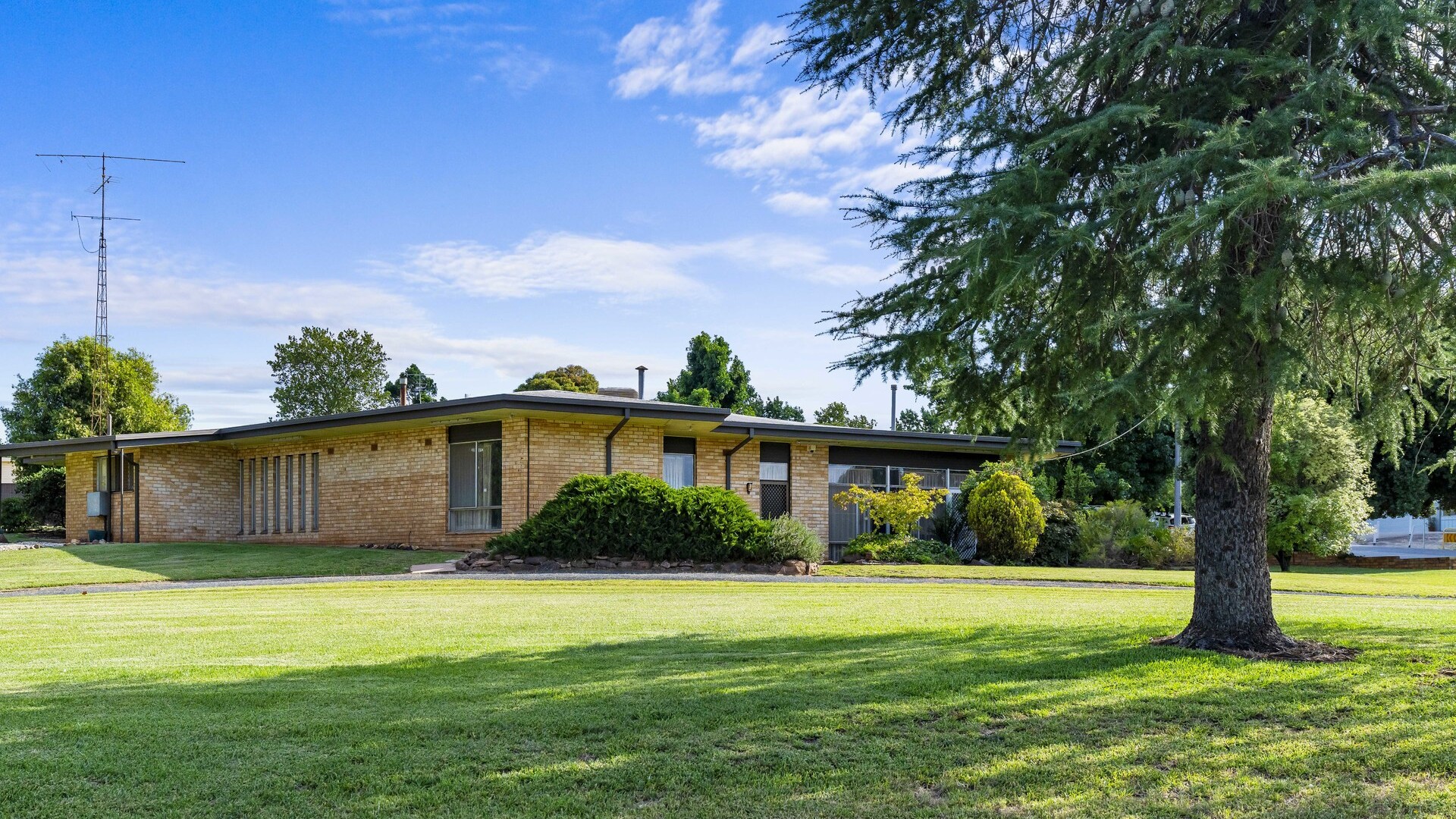 1-3 Flood Street, Narrandera NSW 2700 - McGrath Riverina