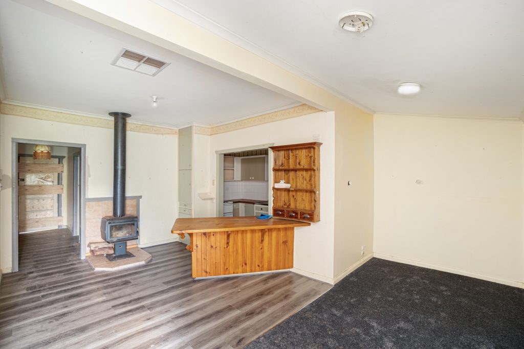 71 Brookong Street, Lockhart NSW 2656 - photo 3