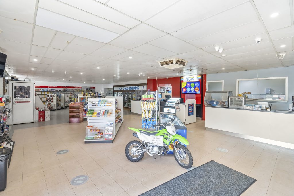 18 Main Avenue, Yanco NSW 2703 - photo 3