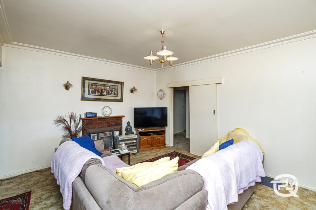 25 Russet Street, Leeton NSW 2705 - photo 3