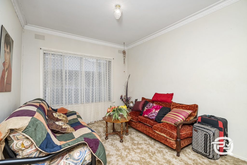 25 Russet Street, Leeton NSW 2705 - photo 8