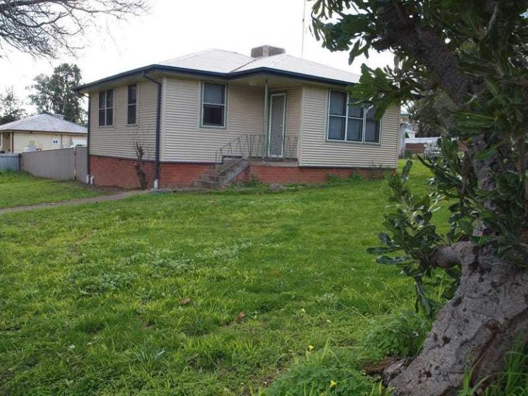58 Frederica Street, Narrandera NSW 2700 - McGrath Riverina