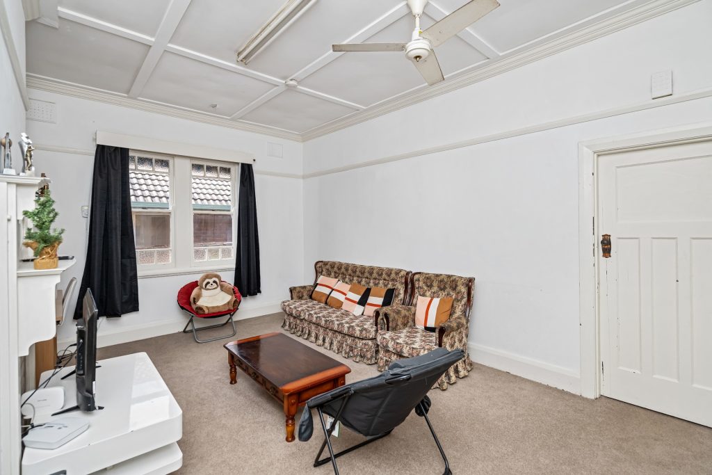 91 Loftus Street, Temora NSW 2666 - photo 3