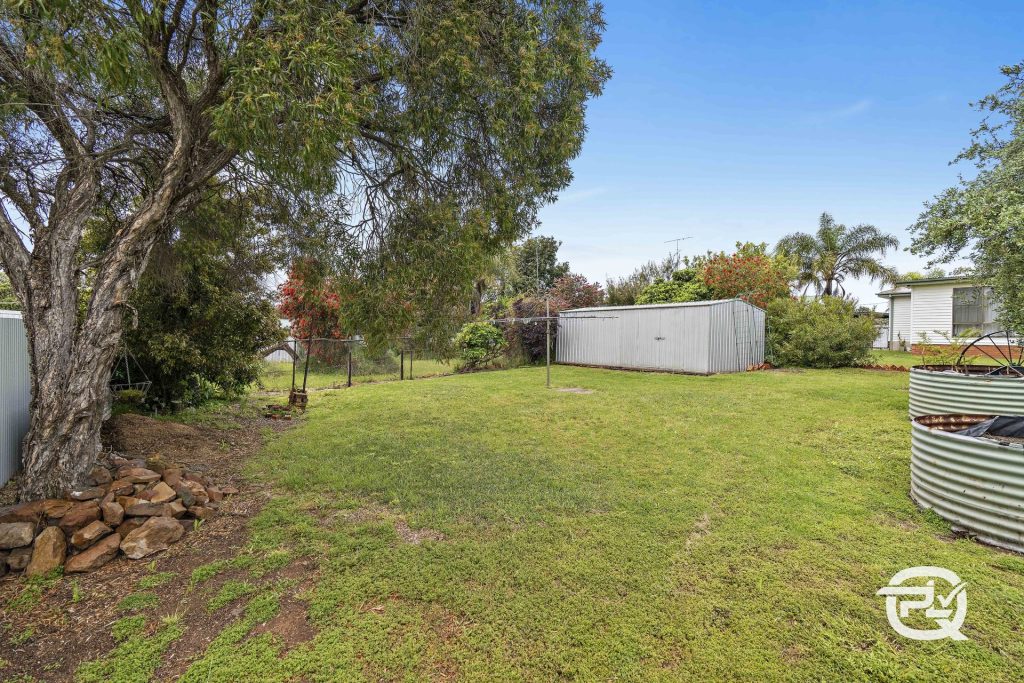 21 Melbourne Street, Narrandera NSW 2700 - photo 14
