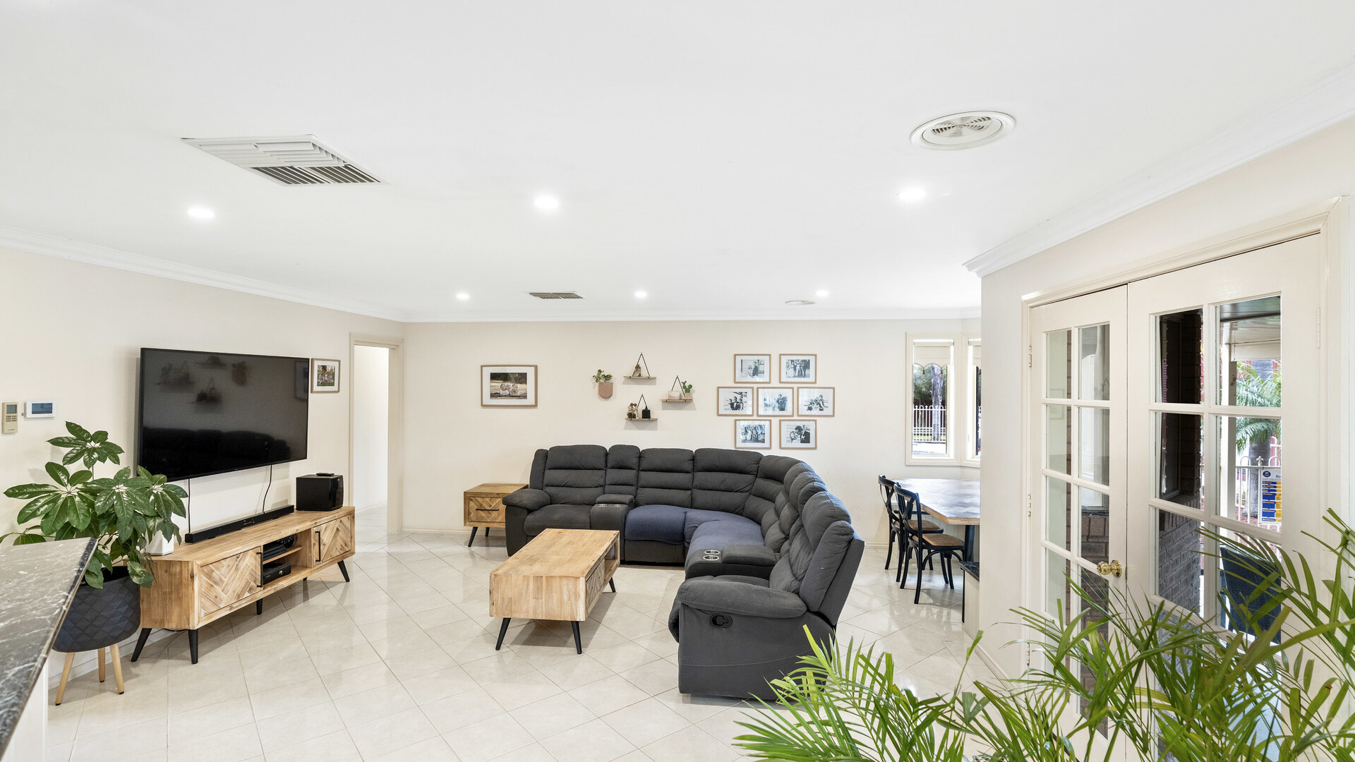 33-35 Boundary Road, Narrandera NSW 2700 - photo 4