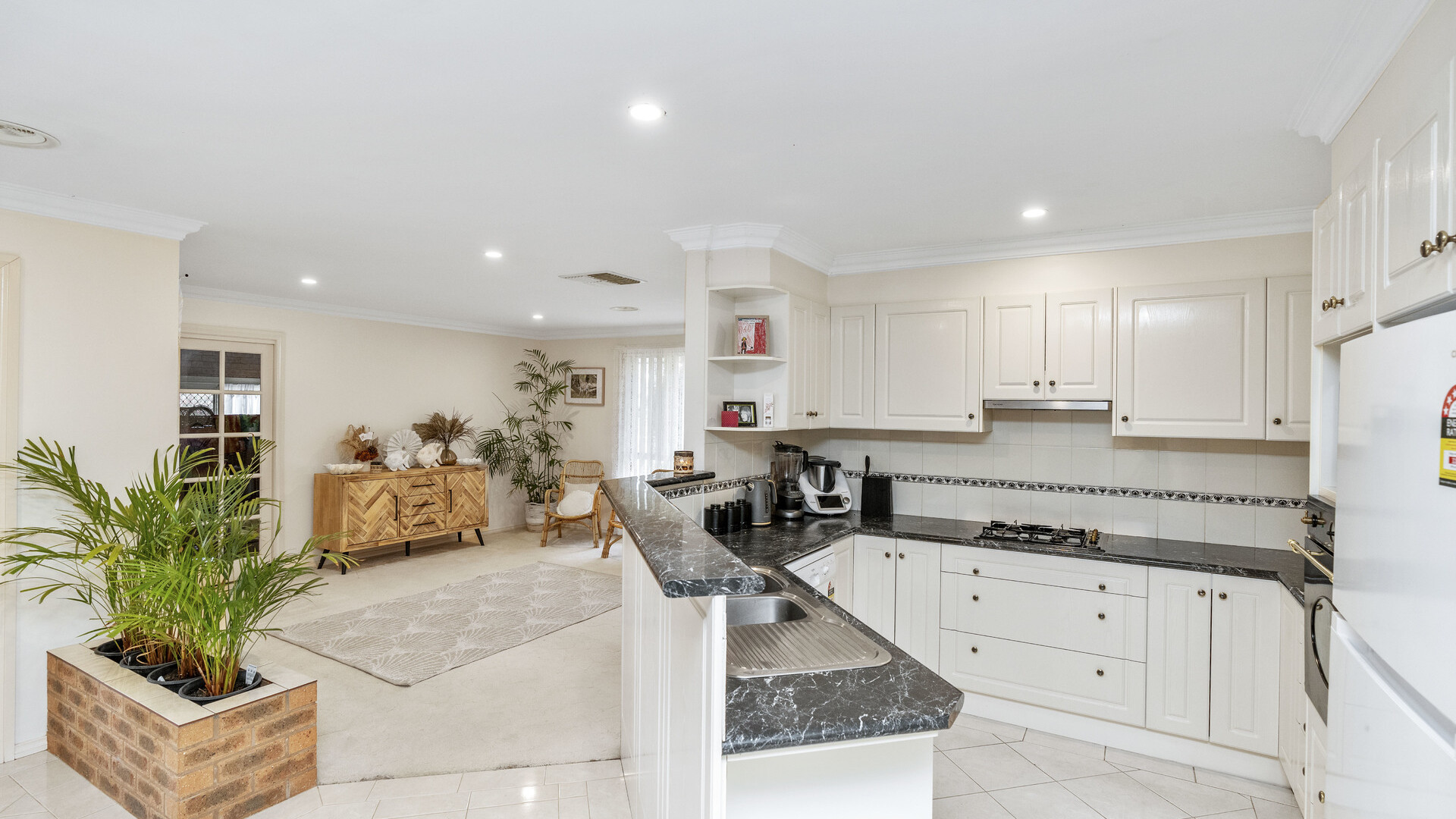 33-35 Boundary Road, Narrandera NSW 2700 - photo 6