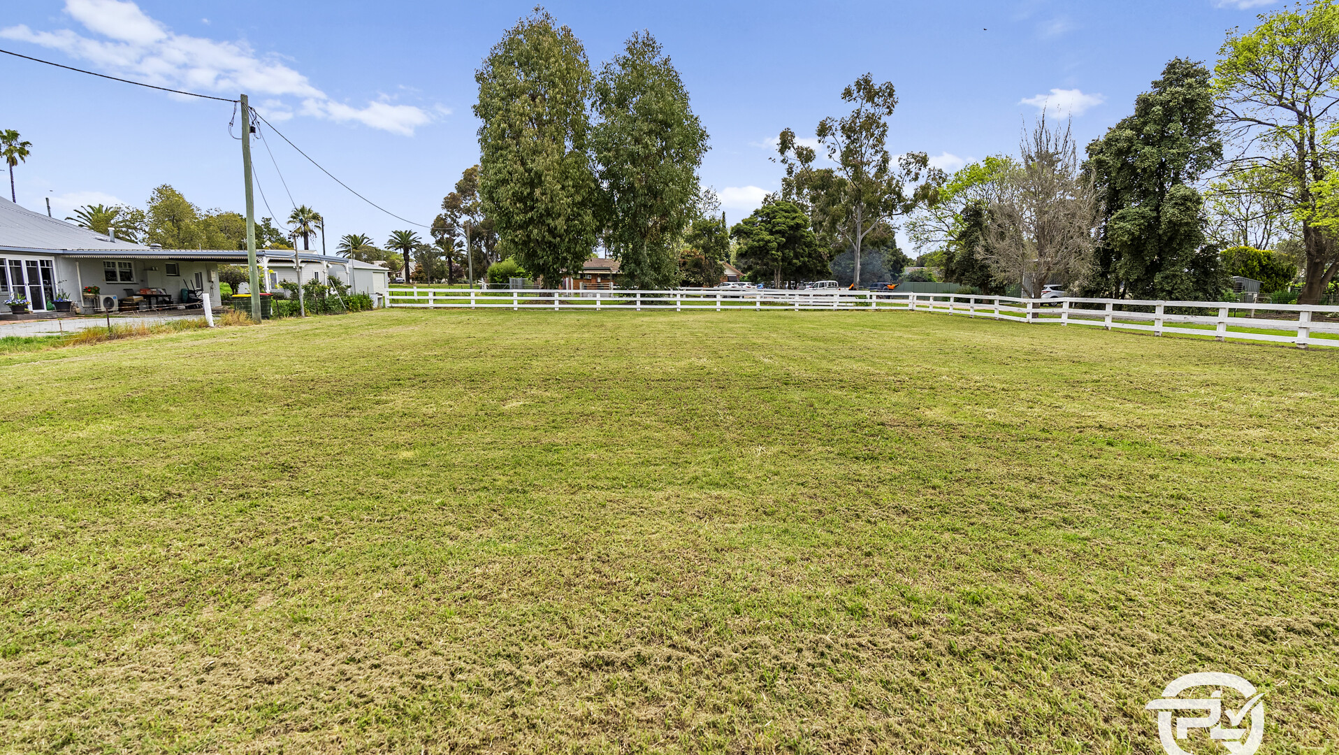 123 Petersham Road, Leeton NSW 2705 - photo 4