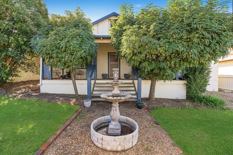 81 Mirrool Street, Coolamon NSW 2701 - photo 11