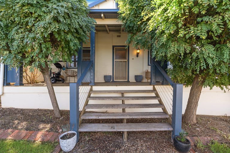 81 Mirrool Street, Coolamon NSW 2701 - photo 12