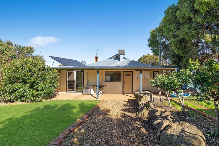81 Mirrool Street, Coolamon NSW 2701 - photo 10
