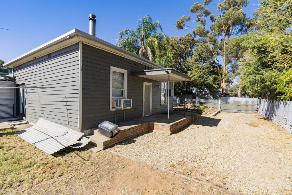 10 Carolan Place, Narrandera NSW 2700 - photo 10
