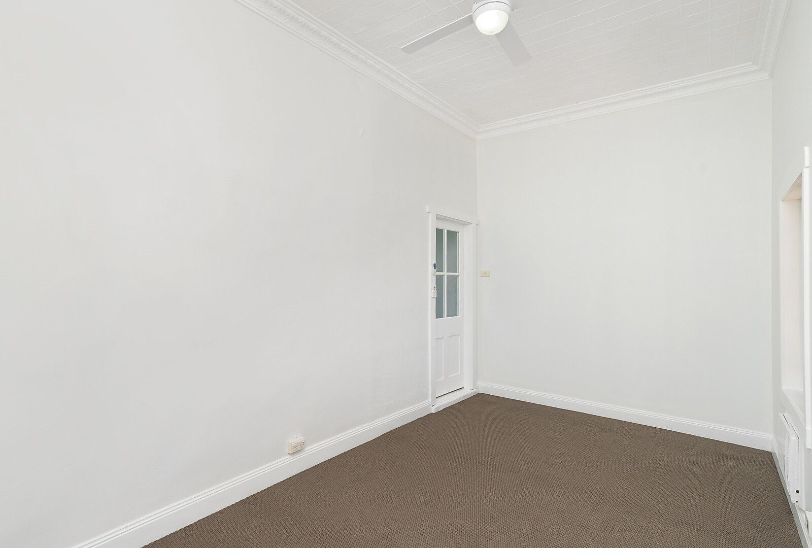 183 De Boos Street, Temora NSW 2666 - photo 8