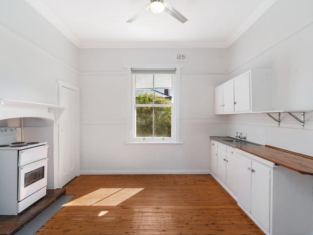 183 De Boos Street, Temora NSW 2666 - photo 9