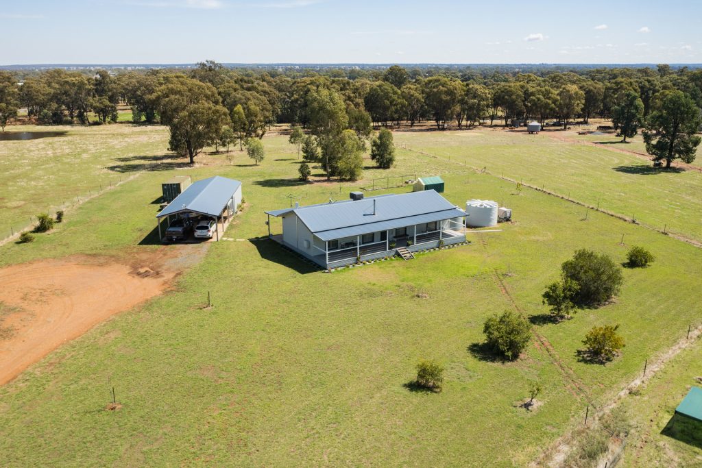 17 North Street, Temora NSW 2666 - McGrath Riverina