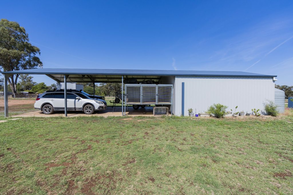 17 North Street, Temora NSW 2666 - photo 7