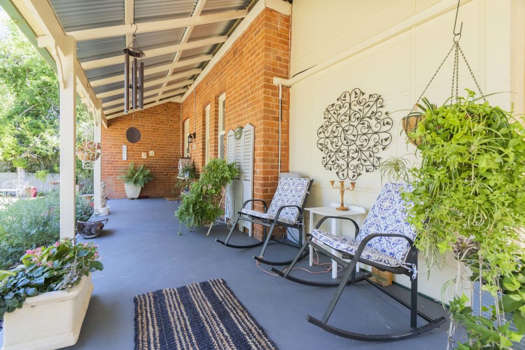 31 Audley Street, Narrandera NSW 2700 - photo 2