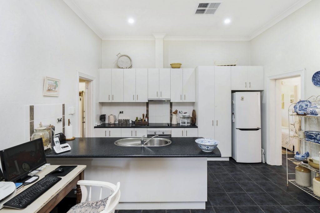 31 Audley Street, Narrandera NSW 2700 - photo 3