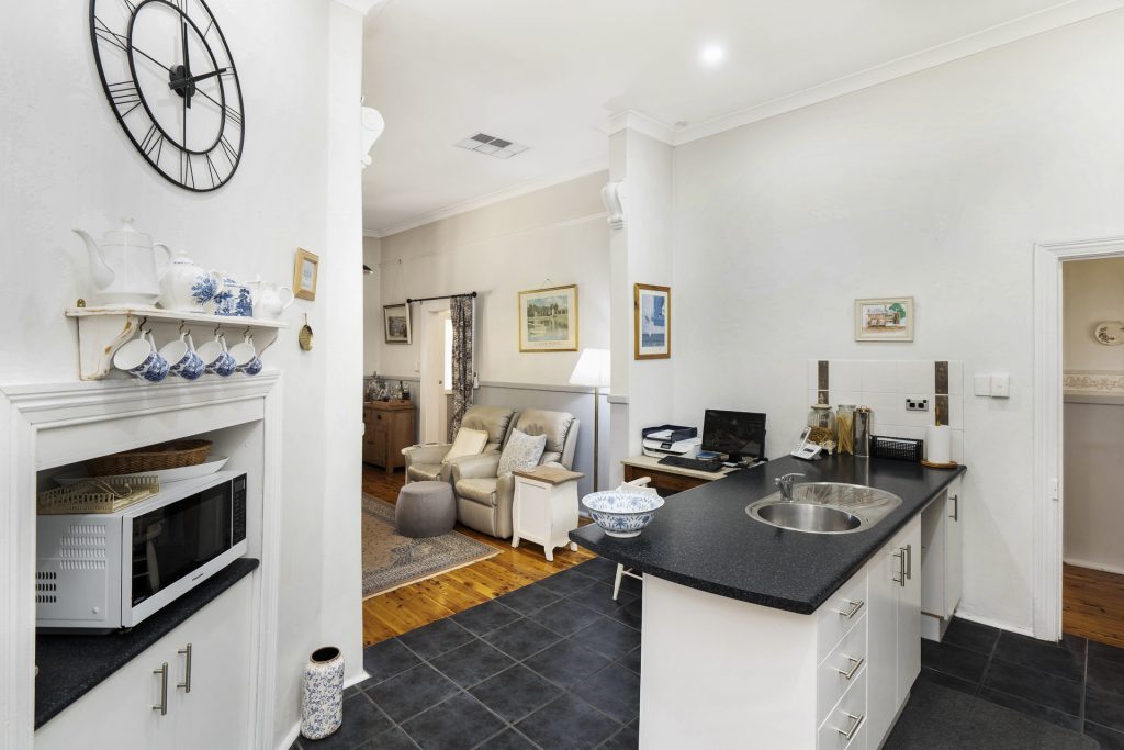 31 Audley Street, Narrandera NSW 2700 - photo 5