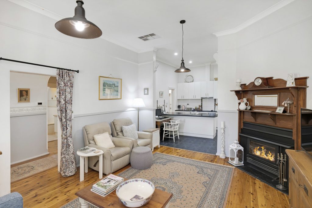 31 Audley Street, Narrandera NSW 2700 - photo 6