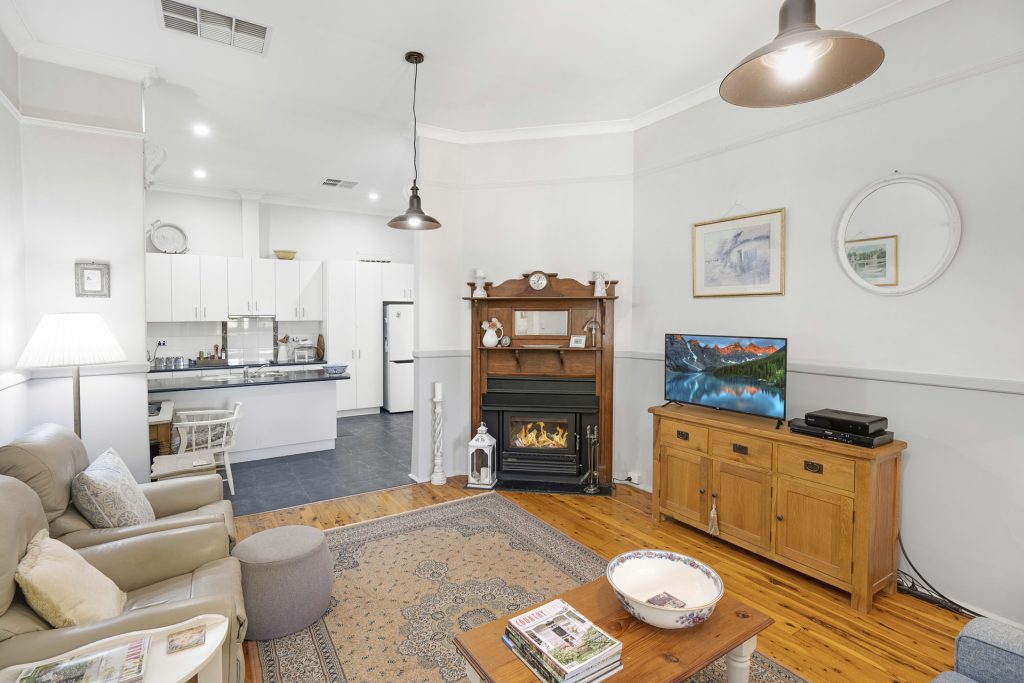 31 Audley Street, Narrandera NSW 2700 - photo 7