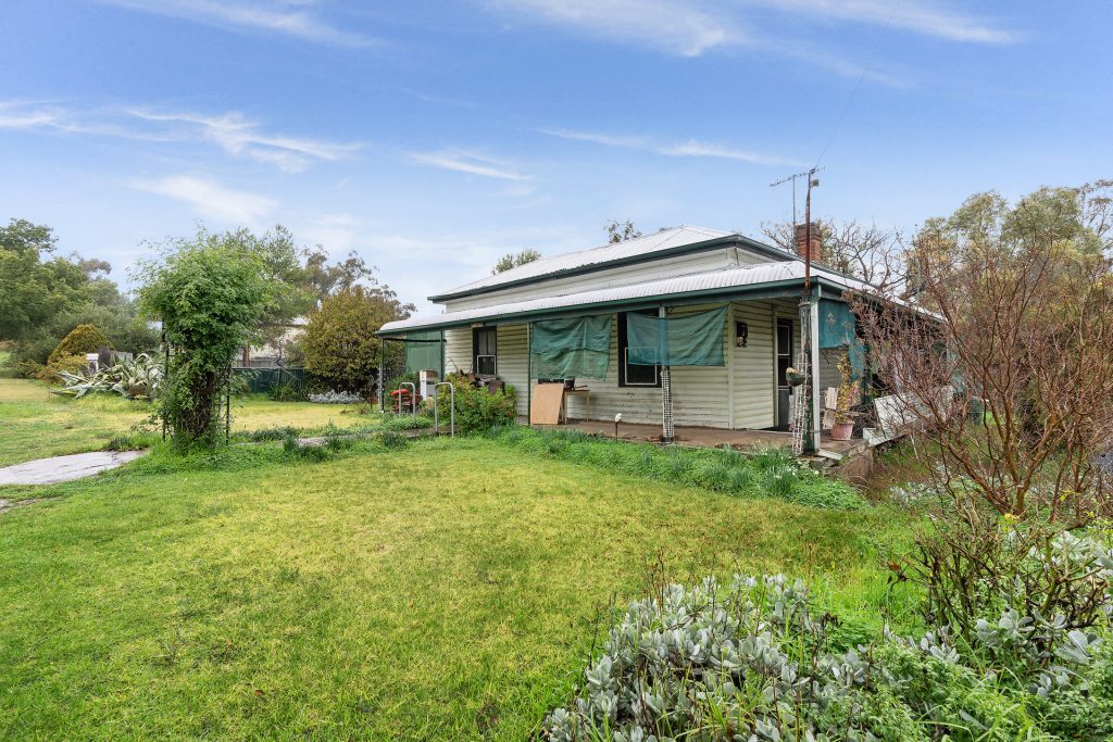 25 Barellan Street, Ardlethan NSW 2665 - photo 9