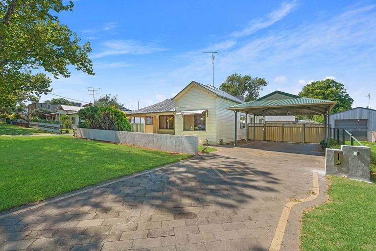 39 Arthur Street, Narrandera NSW 2700 - photo 18