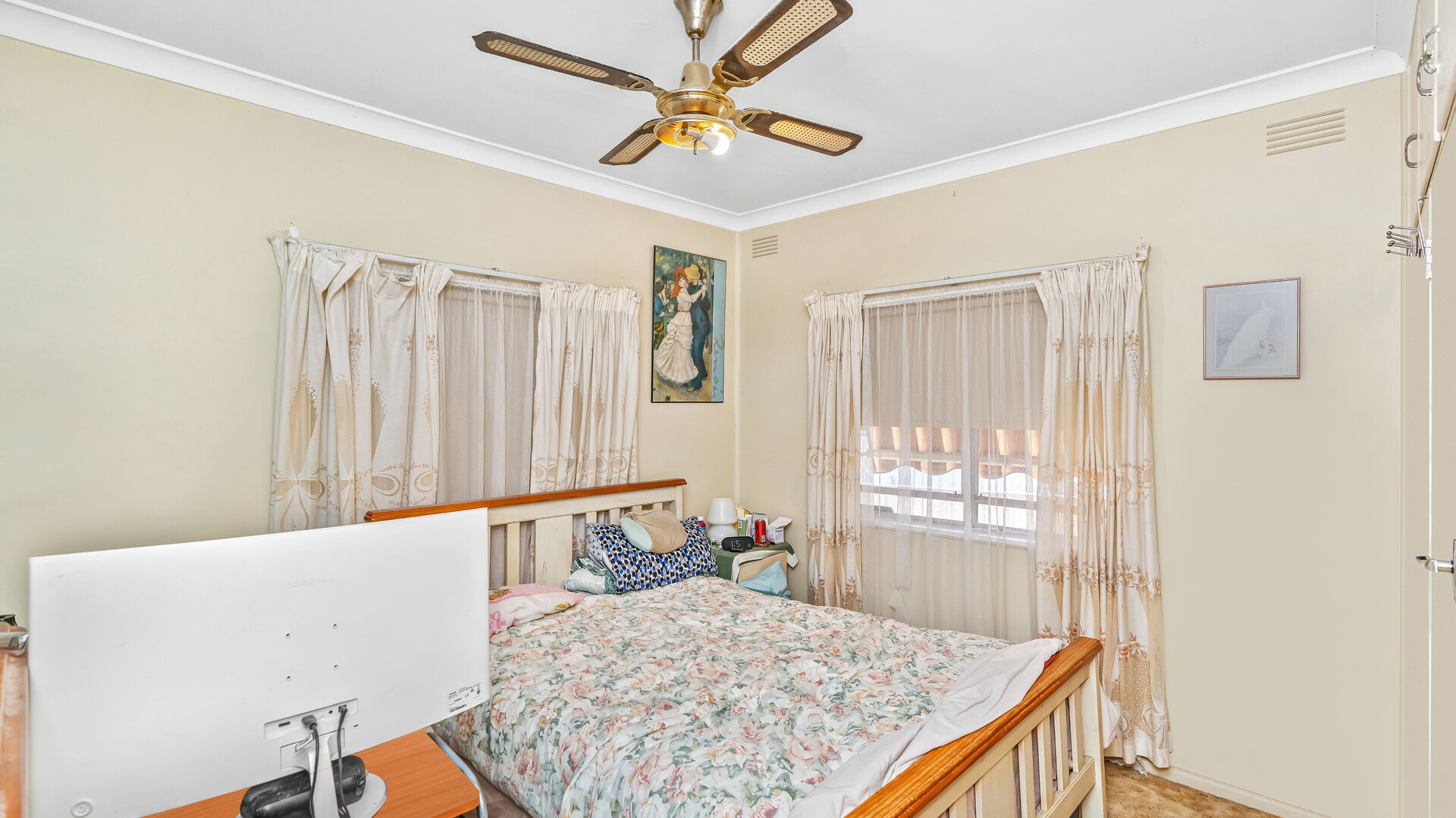 80 Haig Street, Temora NSW 2666 - photo 6