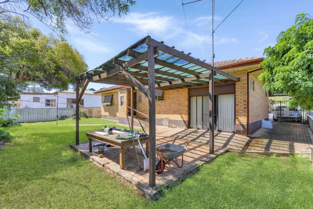 80 Haig Street, Temora NSW 2666 - photo 9