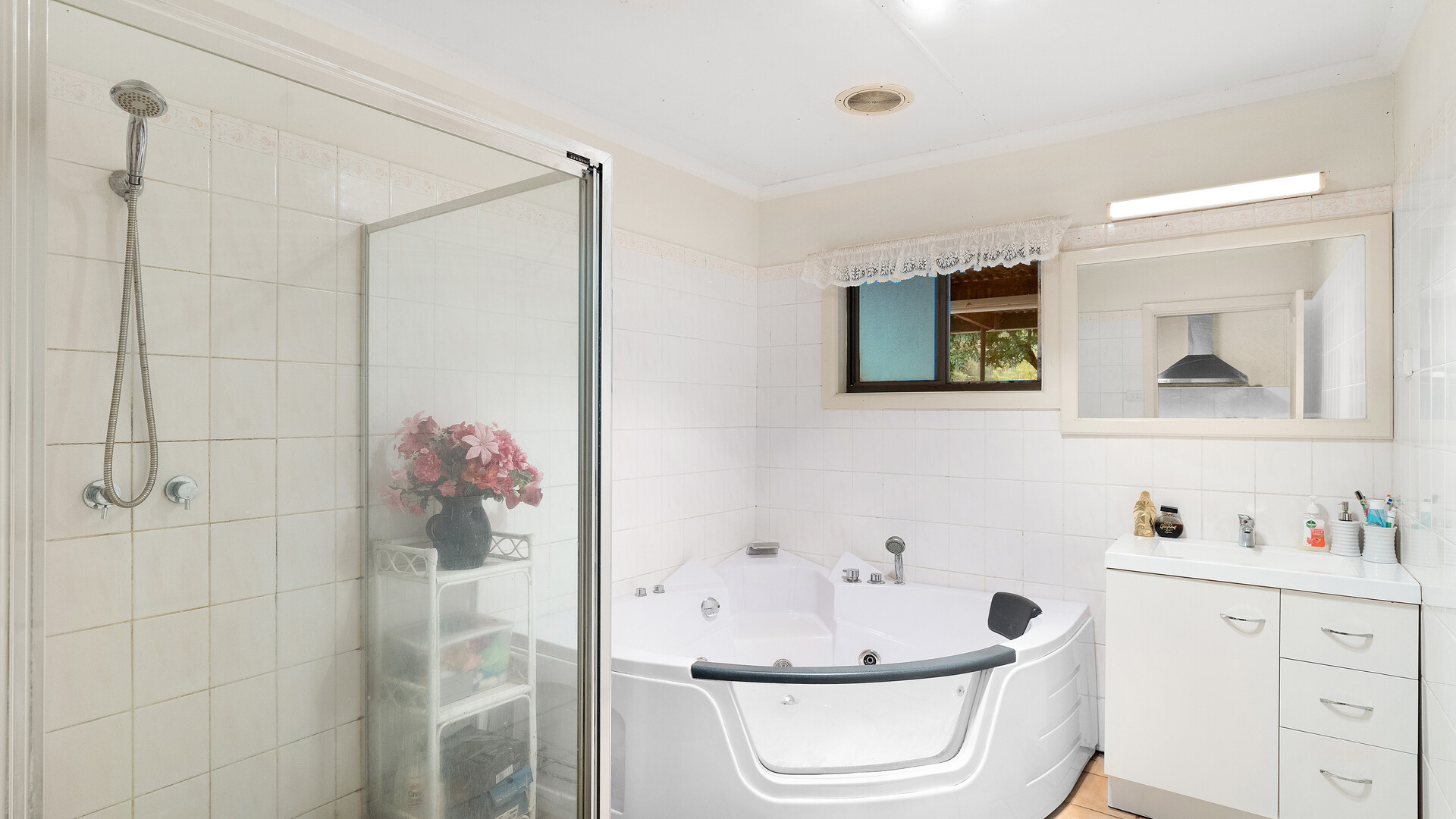3 Weir Park Road, Narrandera NSW 2700 - photo 15