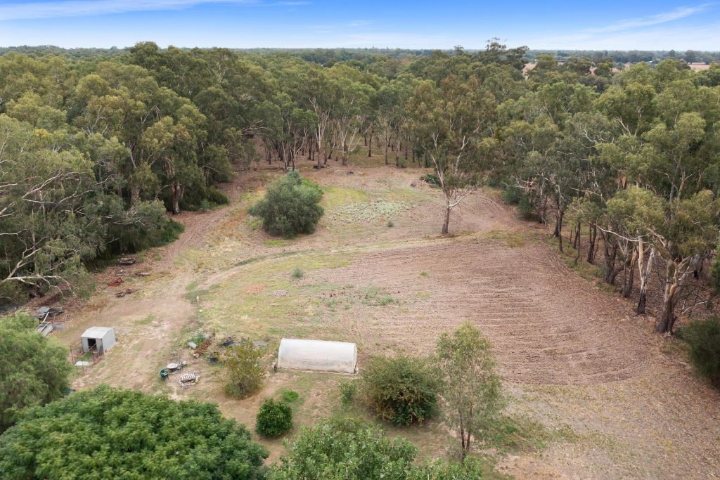 3 Weir Park Road, Narrandera NSW 2700 - photo 18