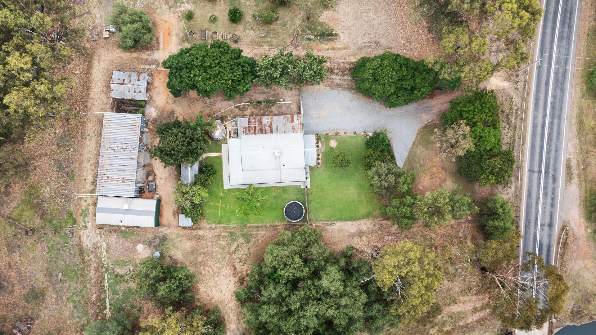 3 Weir Park Road, Narrandera NSW 2700 - photo 23