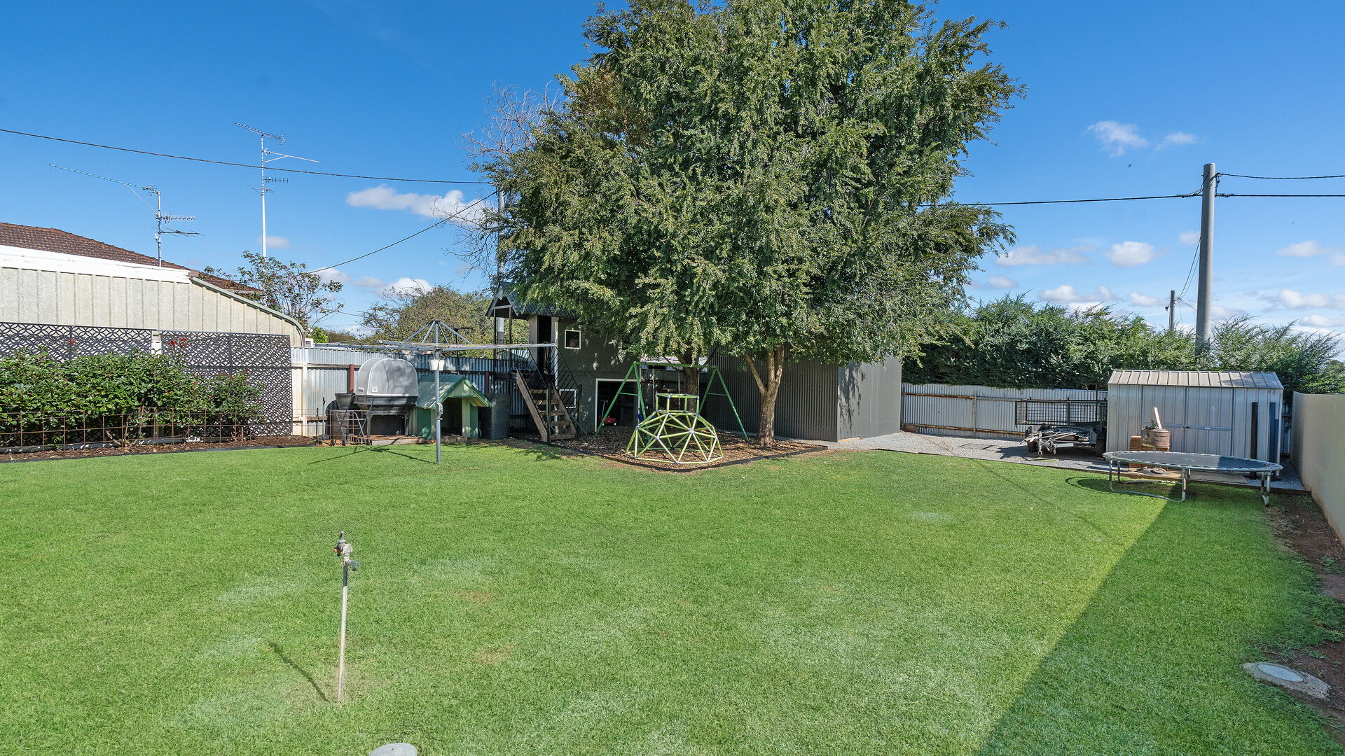 13 Yarran Street, Leeton NSW 2705 - photo 13