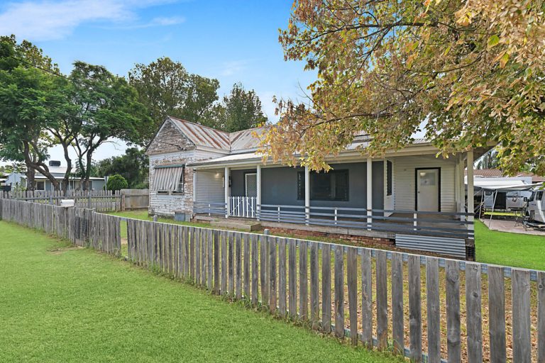 20 Chantilly Street, Narrandera NSW 2700 - McGrath Riverina