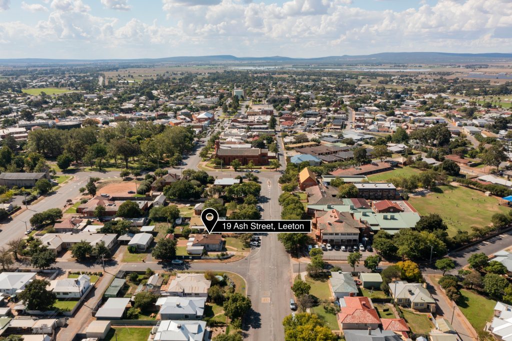 19 Ash Street, Leeton NSW 2705 - photo 13