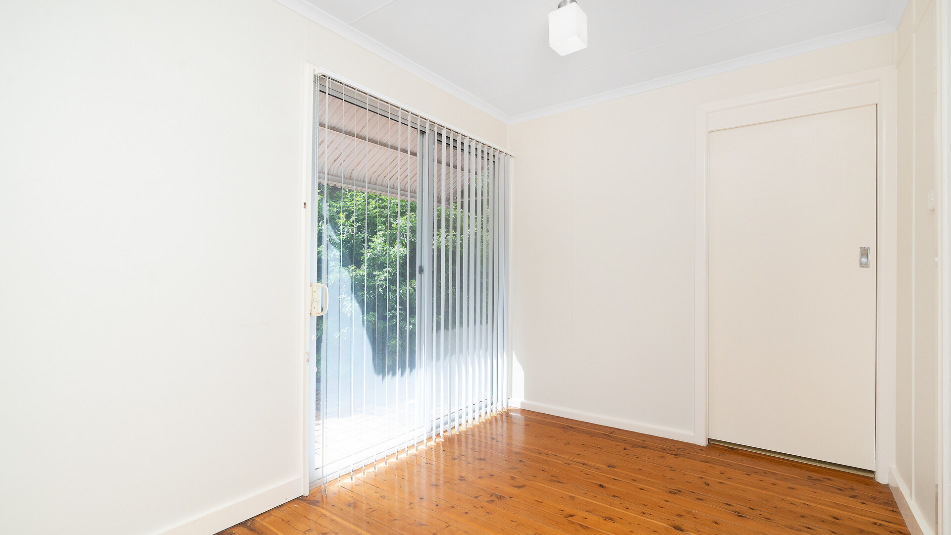 19 Ash Street, Leeton NSW 2705 - photo 7