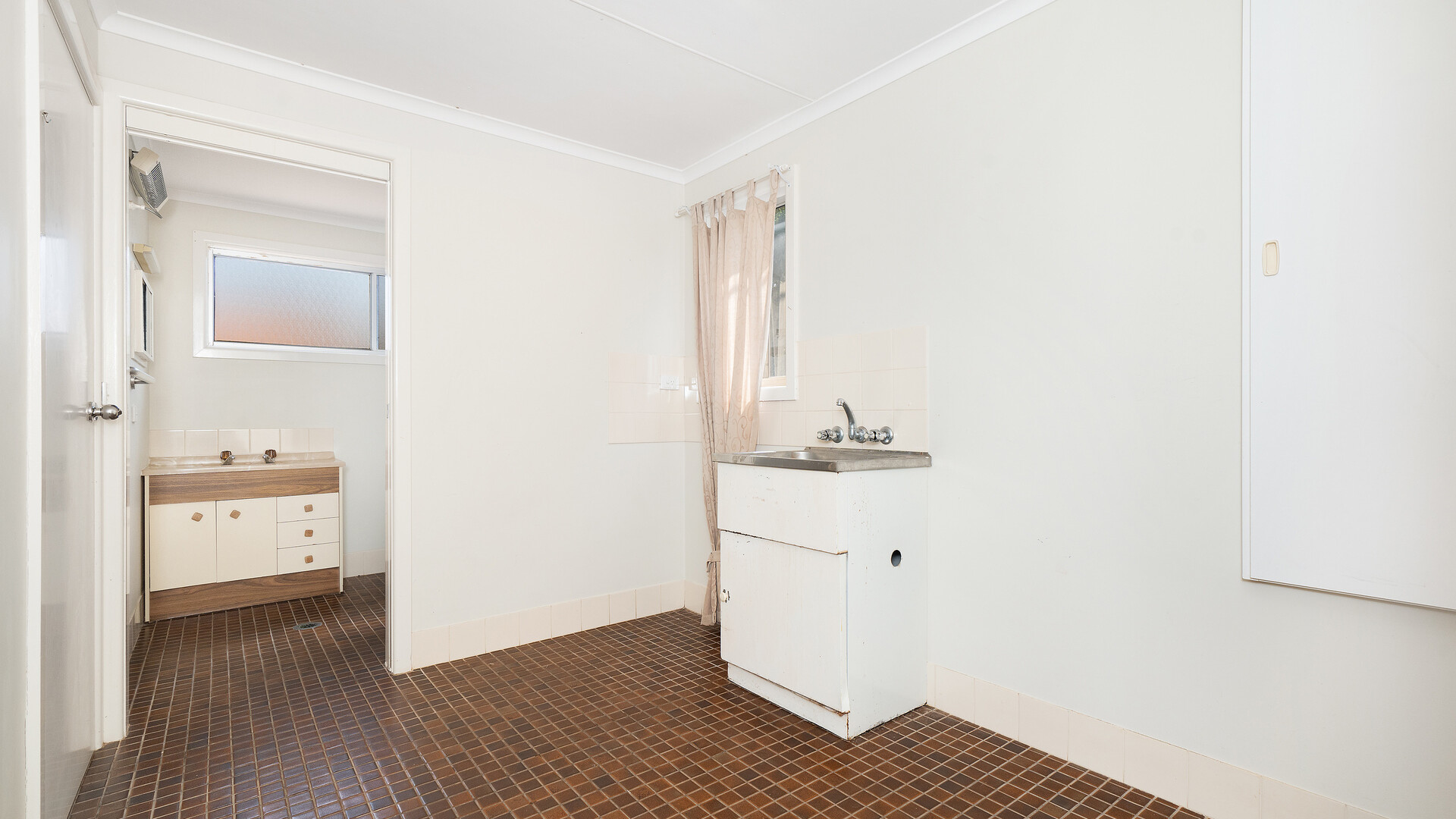 19 Ash Street, Leeton NSW 2705 - photo 8