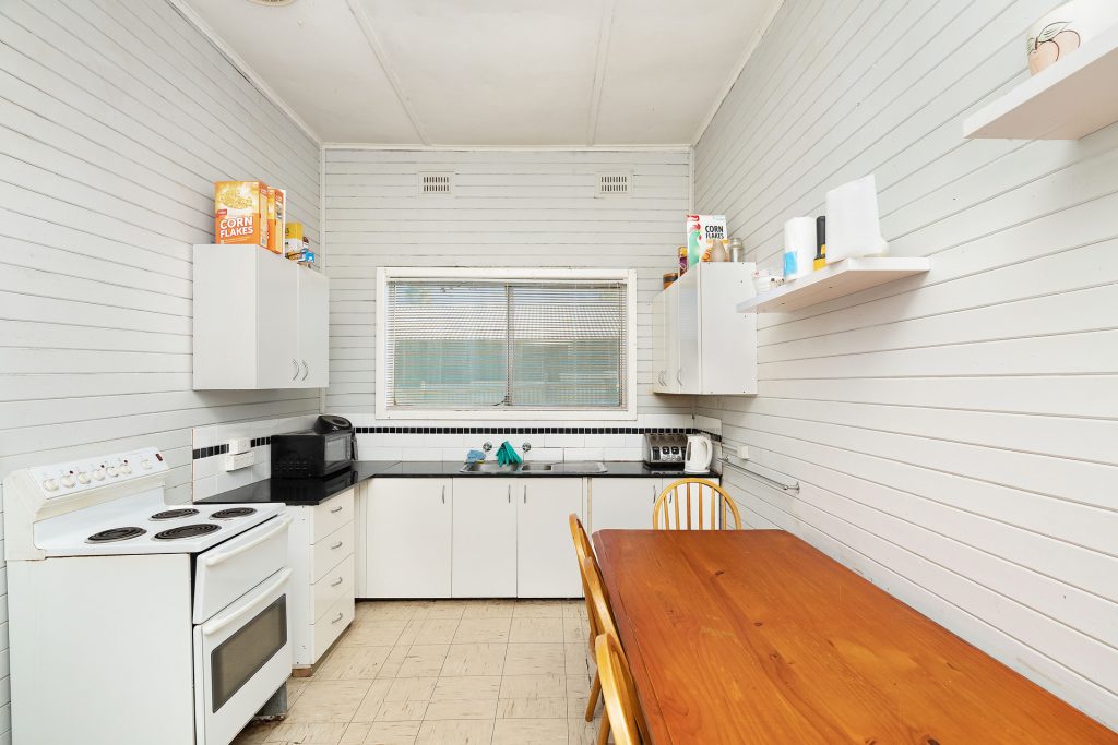 49 Roslyn Street, Narrandera NSW 2700 - photo 5