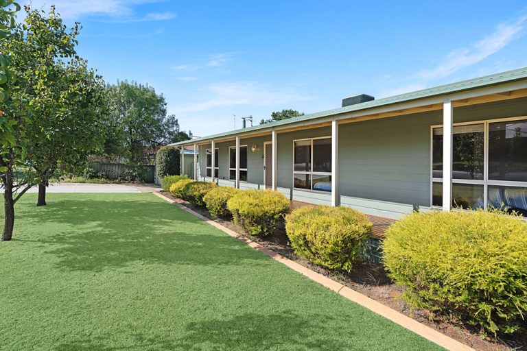 1 Beckham Street, Narrandera NSW 2700 - McGrath Riverina