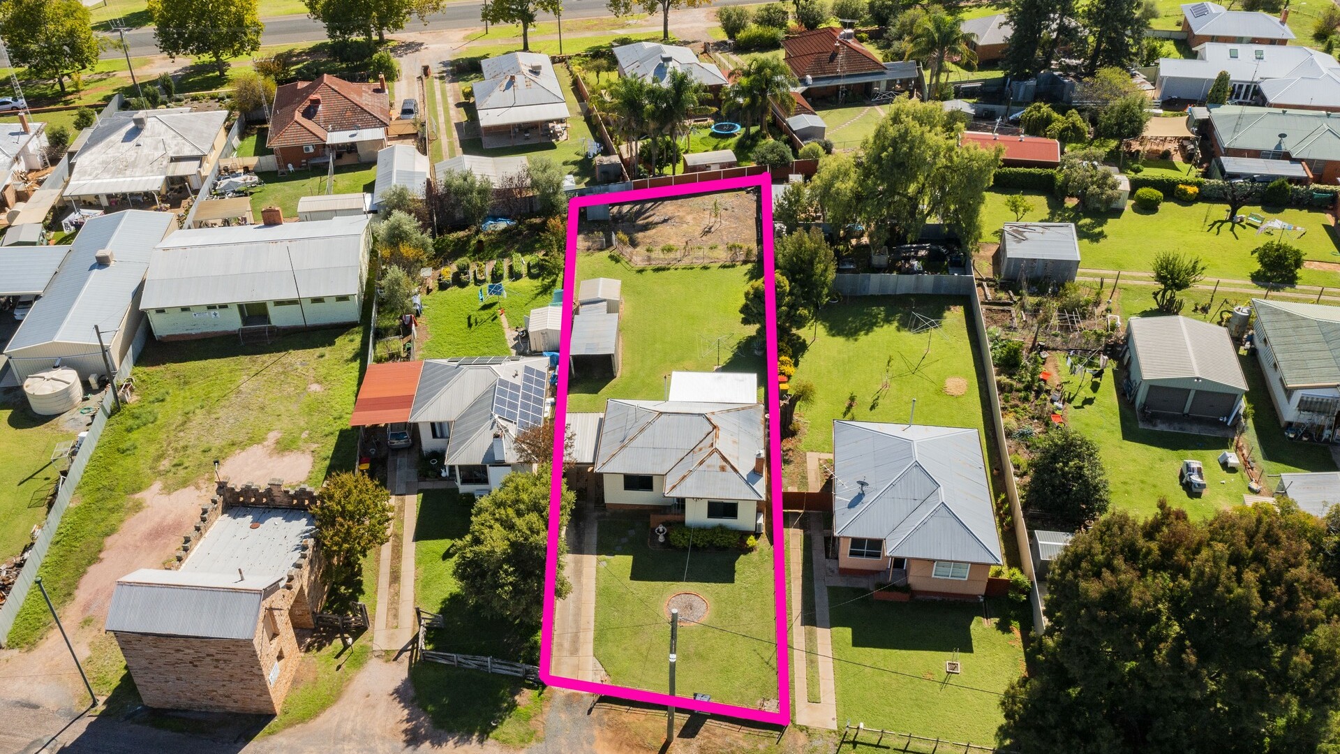 5 Sturt Street, Narrandera NSW 2700 - photo 2