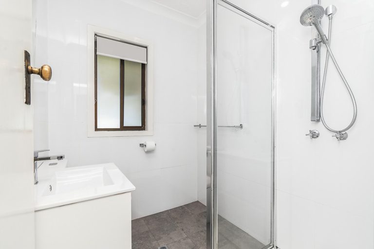 5 Sturt Street, Narrandera NSW 2700 - photo 9