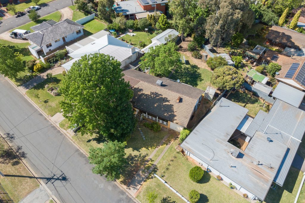 12 Gordon Street, Narrandera NSW 2700 - photo 14