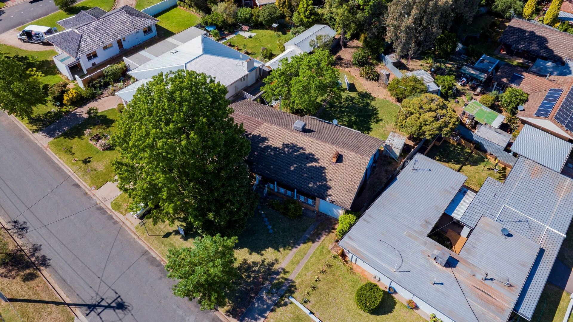 12 Gordon Street, Narrandera NSW 2700 - photo 16