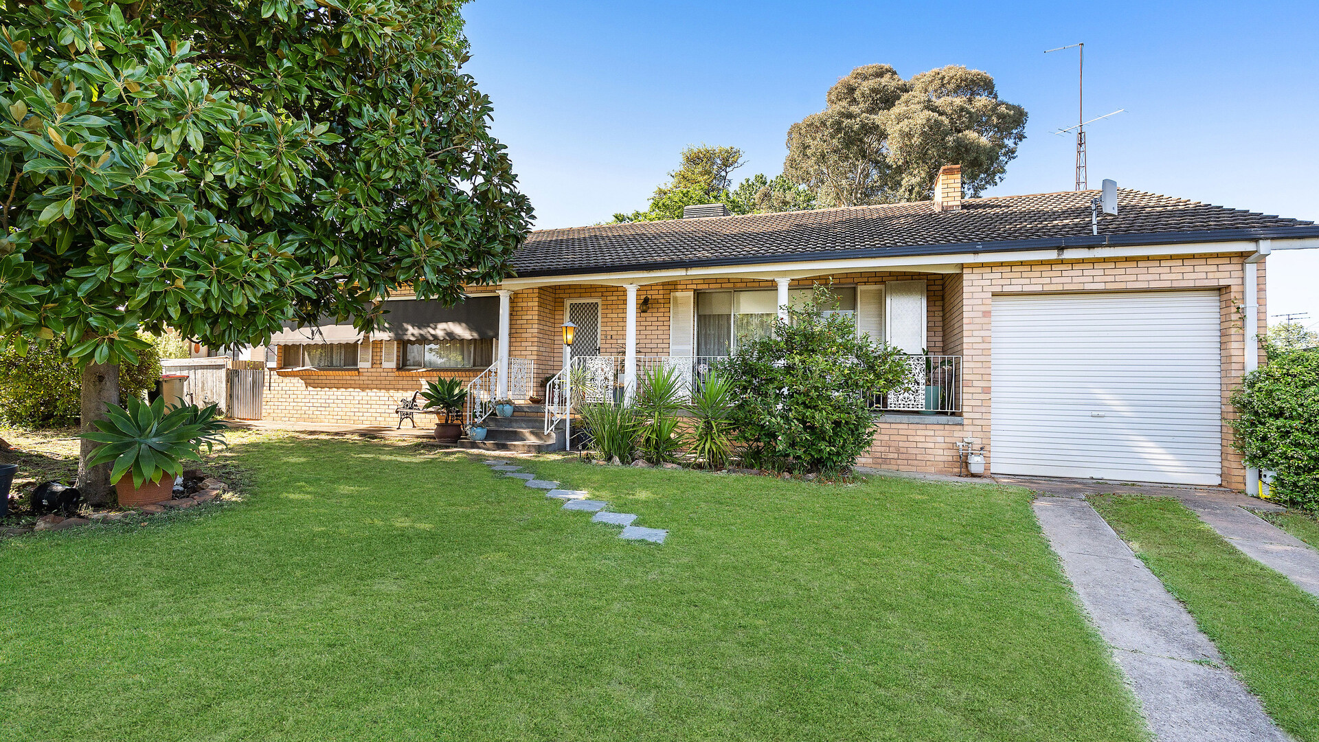 12 Gordon Street, Narrandera NSW 2700 - McGrath Riverina