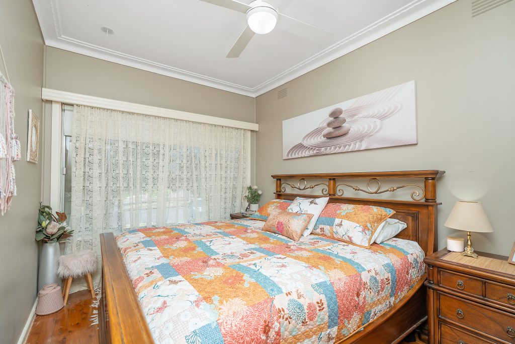 12 Gordon Street, Narrandera NSW 2700 - photo 9
