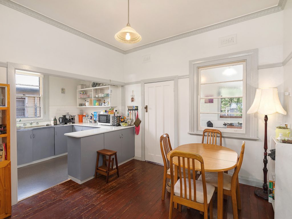 56 Twynam Street, Narrandera NSW 2700 - photo 5